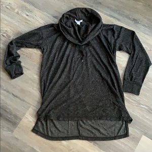 Maternity Top. Cowl neck